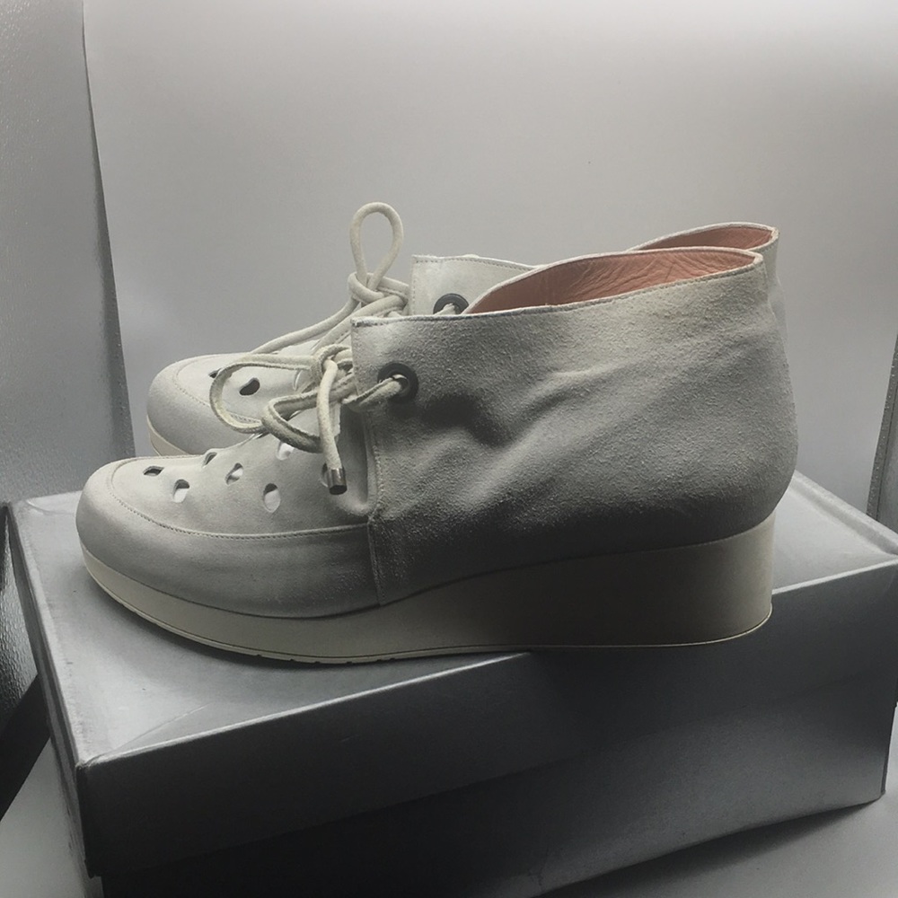 Robert Clergerie Grey Suede Bootie